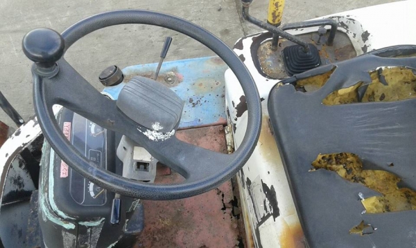 รถตัก MITSUBISHI WS210 เปิด ประมูล ราคา สูงสุด ที่ 320,000 บาท ลงมา.