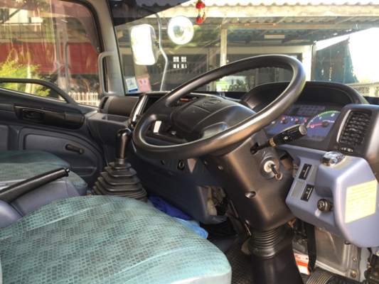 ขายหกล้อ HINO ซีรีส์500 เครื่อง 175 กระบะคาร์โก็ยาว 5.50 เมตร สภาพเดิม
