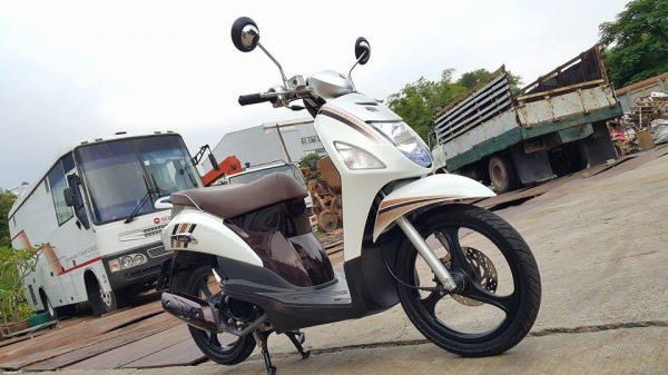 สภาพมือ1 LET 2014 วิ่ง 1255 ใหม่กิ๊ก พร้อมขับ ราคาเบาๆ ต่อรองได้ครับ สภาพมือ1 LET 2014 วิ่ง 1255 ใหม่กิ๊ก พร้อมขับ ราคาเบาๆ ต่อรองได้ครับ