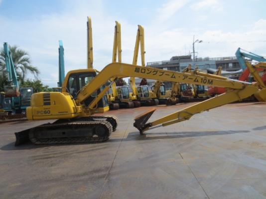 มาใหม่อีกแล้ว รถขุดขนาด 60 บูมยาว 10 เมตร PC60-7 มาใหม่อีกแล้ว รถขุดขนาด 60 บูมยาว 10 เมตร PC60-7