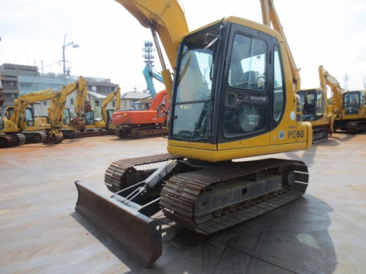 มาใหม่อีกแล้ว รถขุดขนาด 60 บูมยาว 10 เมตร PC60-7