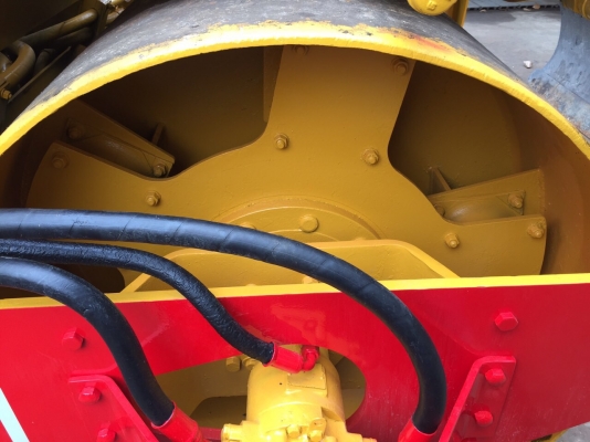 ขายด่วนรถบด2ล้อเหล็กสั่นหน้าสั่นหลังขนาด7ตัน DYNAPAC CC21พร้อมใช้งาน เล่มทะเบียน