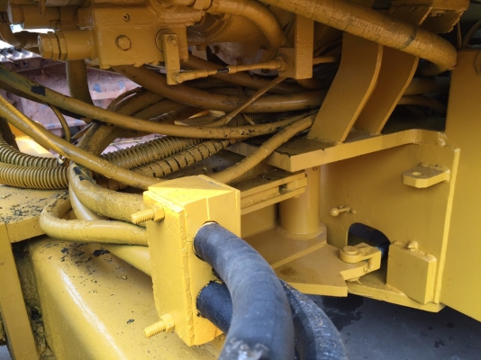 ขายด่วนรถบด2ล้อเหล็กสั่นหน้าสั่นหลังขนาด7ตัน DYNAPAC CC21พร้อมใช้งาน เล่มทะเบียน