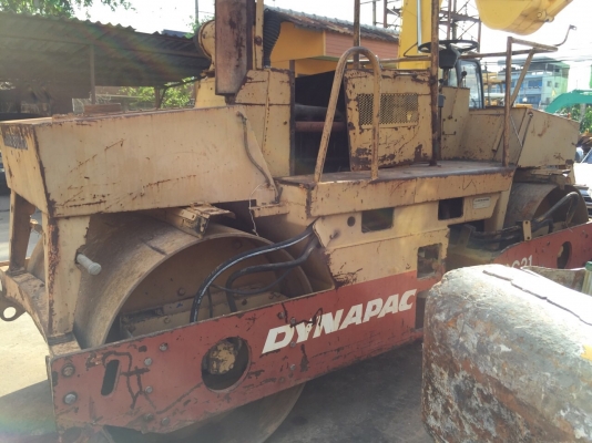 ขายด่วนรถบด2ล้อเหล็กสั่นหน้าสั่นหลังขนาด7ตัน DYNAPAC CC21พร้อมใช้งาน เล่มทะเบียน