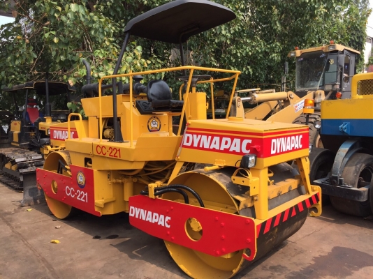 ขายด่วนรถบด2ล้อเหล็กสั่นหน้าสั่นหลังขนาด7ตัน DYNAPAC CC21พร้อมใช้งาน เล่มทะเบียน