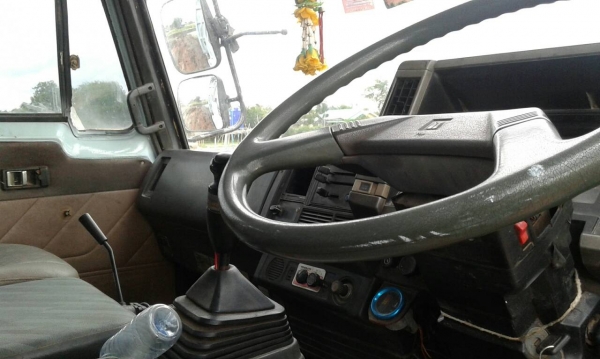 10ล้อดั้ม ISUZU ROCK 240 นางฟ้าแท้ เครื่องเกียร์เดิม