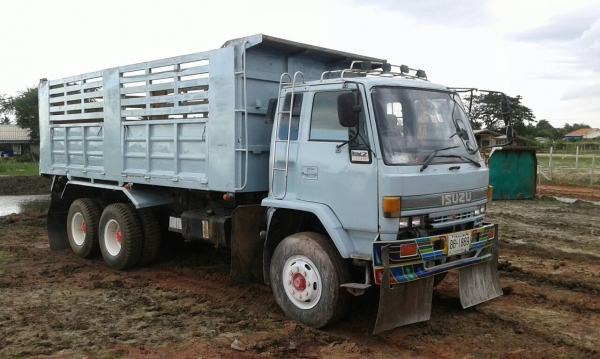 10ล้อดั้ม ISUZU ROCK 240 นางฟ้าแท้ เครื่องเกียร์เดิม