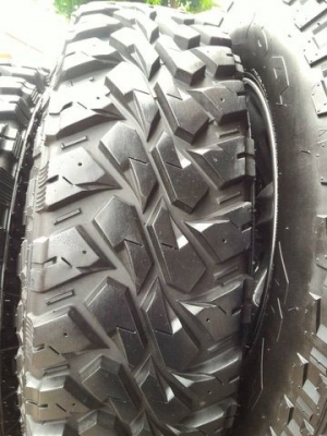 ล้อ bead lock 8 x 16 ET - 25 พร้อมยาง MUD ล้อ bead lock 8 x 16 ET - 25 พร้อมยาง MUD