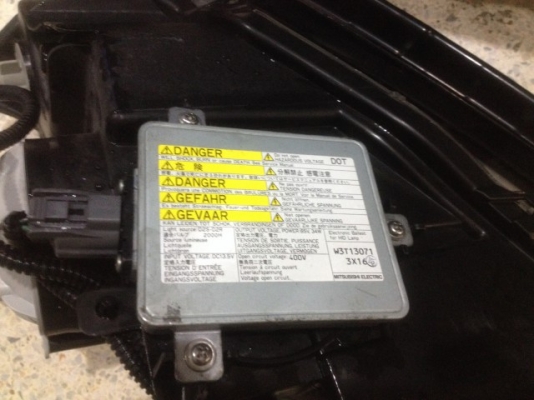 ไฟหน้า HONDA ODYSSEY RB1 ซีน่อนเเท้เก่าญี่ปุ่นสภาพสวย