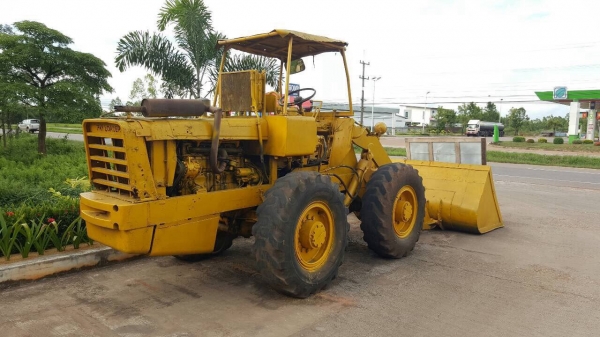 ขายรถตักพร้อมใช้ KOMATSU JH ต่อแขนตักขึ้น 10 ล้อได้