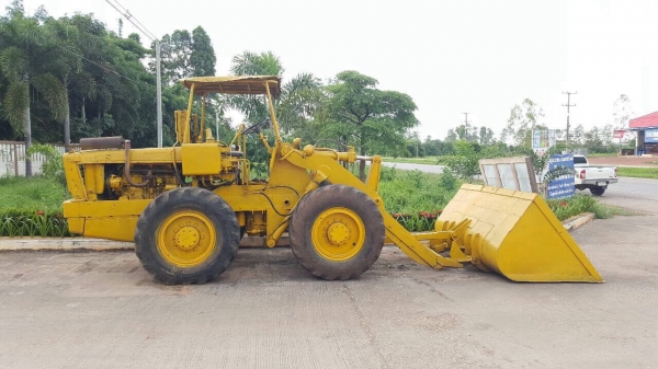 ขายรถตักพร้อมใช้ KOMATSU JH ต่อแขนตักขึ้น 10 ล้อได้