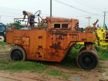 ขาย รถบดล้อยาง 11ล้อ WATANABE เครื่อง ISUZU 6 สูบ พร้อมใช้งาน