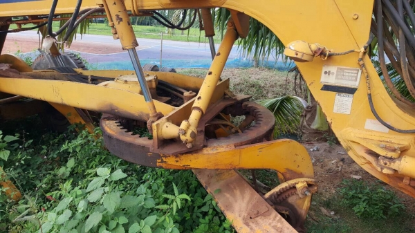 ขายรถเกรด KOMATSU GD305A สภาพพร้อมใช้ เอกสารสัญญาซื้อขาย ขายรถเกรด KOMATSU GD305A สภาพพร้อมใช้ เอกสารสัญญาซื้อขาย