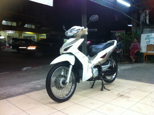 ขออนุญาติขาย HONDA WAVE 110-i AT มือเดียว สีขาวมุก ฟรีค่าโอน ขออนุญาติขาย HONDA WAVE 110-i AT มือเดียว สีขาวมุก ฟรีค่าโอน