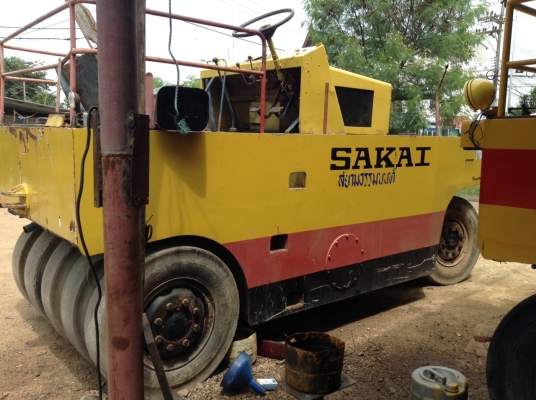 ต้องการขายรถบด SAKAI TS7409