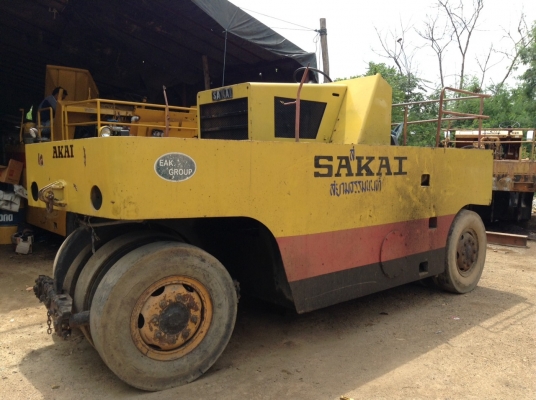 ต้องการขายรถบด SAKAI TS7409
