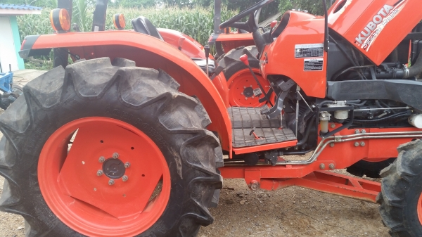 ขายรถไถคูโบต้า  KUBOTA     L4708SP (4WD)