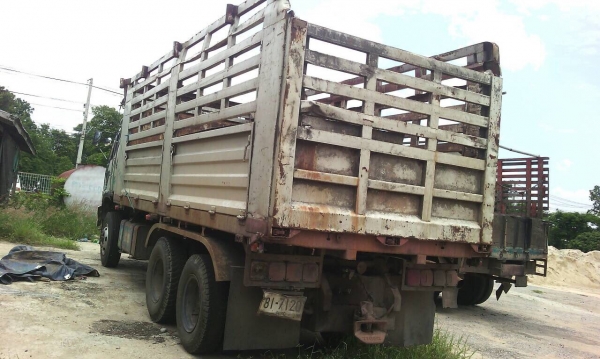 ขายครับ ฮีโน่ 320 เเม่ดั้มลูกไม่ดั้ม พร้อมใช้ครับ