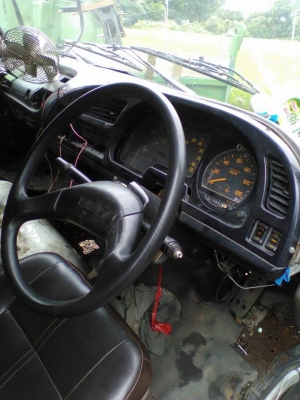 เดก้าหัวกว้าง