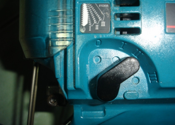 ขายเลื่อยจิ๊กซอว์ Makita รุ่น 4324 ปรับความเร็วได้6ระดับ