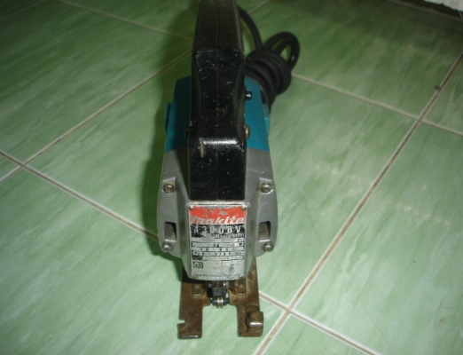 ขายเลื่อยฉลุไฟฟ้า (Jig Saw) makita รุ่น 4300BA (390w.)