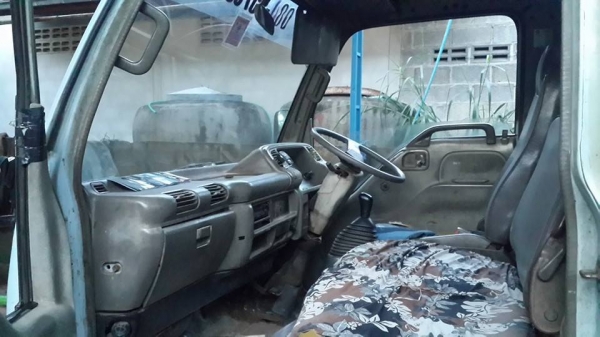 ขายอีซูซุ NKR88แรงห้างแท้ หัวการ์ตูนปี43 ถึงหนาขนาด4,000 ลิตร พร้อมปั๊มดูด เครื่องดี มือเดียวป้ายแดง สภาพพร้อมใช้งานระบบดี หรือใส่กระบะได้ เอกสารเล่มทะเบียนพร้อมชุดโอน