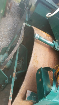 ขายด่วนครับ รถบดเล็ก เบรคดาว 8 ตัน ล้อเหล็ก DYNAPAC รถสวยพร้อมใช้งานครับ