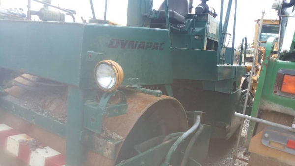 ขายด่วนครับ รถบดเล็ก เบรคดาว 8 ตัน ล้อเหล็ก DYNAPAC รถสวยพร้อมใช้งานครับ