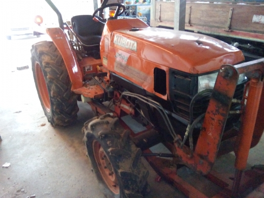 ขาย 190000 บาท พร้อมอุปกรณ์ 5 อย่าง หันหน้า หาง 5 โรตารี่ ผานขุดมัน ผานไถร่องอ้อย