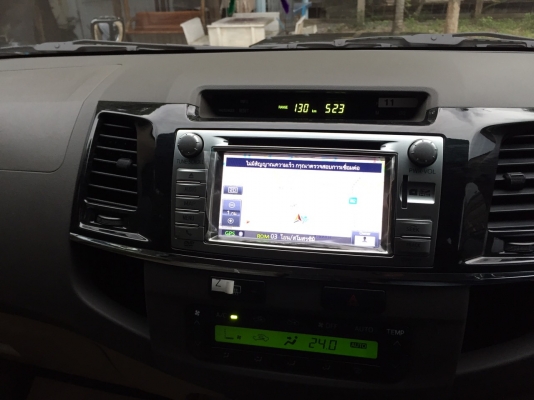 TOYOTA  FORTUNER 3.0 ปี 2513  ขับ 2 ล้อ ราคา  880,000 บาท