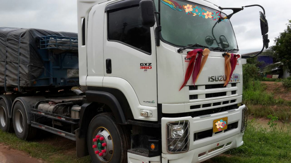 ขายรถบรรทุก 10 ล้อหัวลาก ISUZU DECA 360 แรงม้าปี 2555 ราคา 1900000