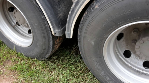 ขายรถบรรทุก 10 ล้อหัวลาก ISUZU DECA 360 แรงม้าปี 2555 ราคา 1900000