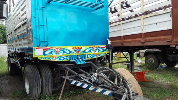 หางพ่วงดั๊มสองเพลา  อู่ ป.รุ่งเรือง ขอนแก่น ต่อใหม่