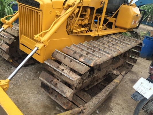 ขายD2-3 สภาพสวยพร้อมใช้งาน เครื่องดี ช่วงล่างดี ใบแทร็กเต็ม ราคาต่อรองได้