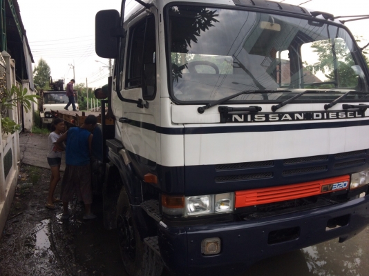 นิสันหัวลิทั่มพร้อมหางพื้นเรียบราคาต่อรองได้ครับ/ หลุดจองอีกแล้วครับท่าน