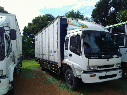 มี 3คัน หกล้อ อีซูซุ DEGA 200ปี49 บรรทุกแห้งยาว 7.20ม สภาพดีสวยบางเดิมทั้งคัน เชือเพลิงระบบแก๊ช NGV 100\% โรงงาน ทะเบียนพร้อมโอน