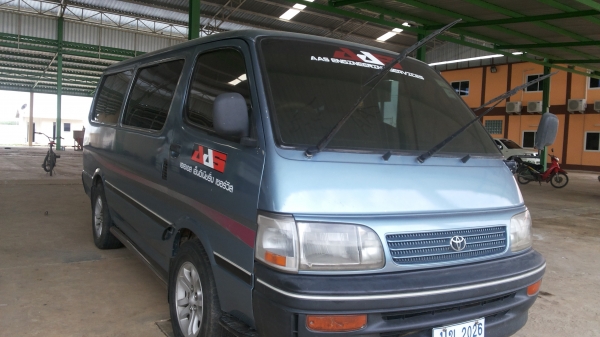 ขาย รถตู้ HIACE เครื่อง 2500 cc ติดแก๊ส เครื่องดี สนใจ โทร. 061-8595850 ขาย รถตู้ HIACE เครื่อง 2500 cc ติดแก๊ส เครื่องดี สนใจ โทร. 061-8595850