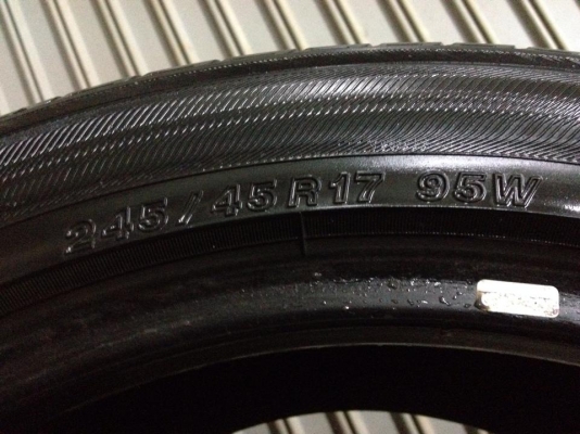 ขาย โยโกฮามา4เส้น db245/45/17 ปี11 ดอกใช้ได้อีกนาน 2200 บาทราคามีไว้ต่อรองของอยู่ปทุม