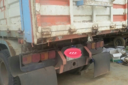 สิบล้อดั้ม