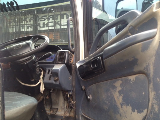 ขายตามตามสภาพ HINO MEGA เครื่อง JO8C 260 HP 2 เพลา กระบะดั้มพ์ดินยาว 6 เมตร