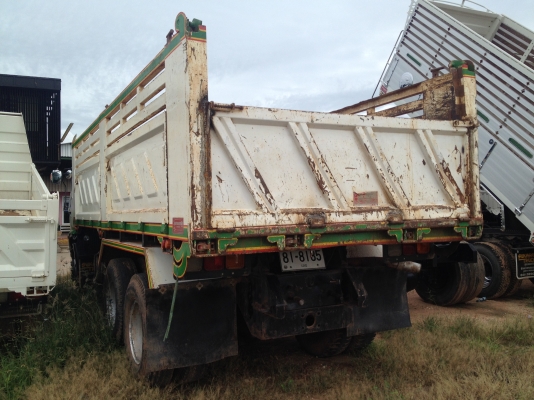 ขายตามตามสภาพ HINO MEGA เครื่อง JO8C 260 HP 2 เพลา กระบะดั้มพ์ดินยาว 6 เมตร