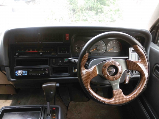 รถตู้ Toyota Super Custom ตัวนอกช่วงสั้นแท้ เครื่อง2RZ โฉมตาเพชร เกียร์ออโต้ ติดแก๊สหัวฉีดแล้ว