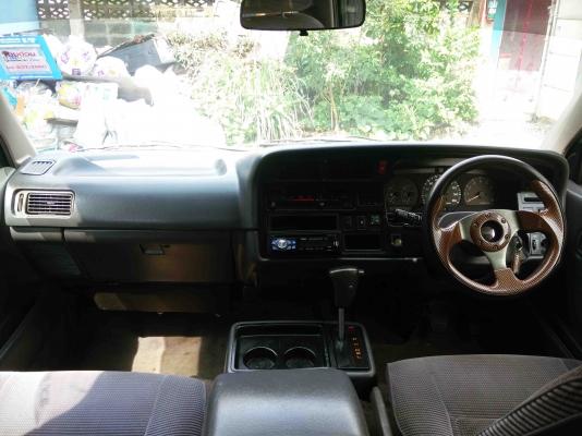 รถตู้ Toyota Super Custom ตัวนอกช่วงสั้นแท้ เครื่อง2RZ โฉมตาเพชร เกียร์ออโต้ ติดแก๊สหัวฉีดแล้ว