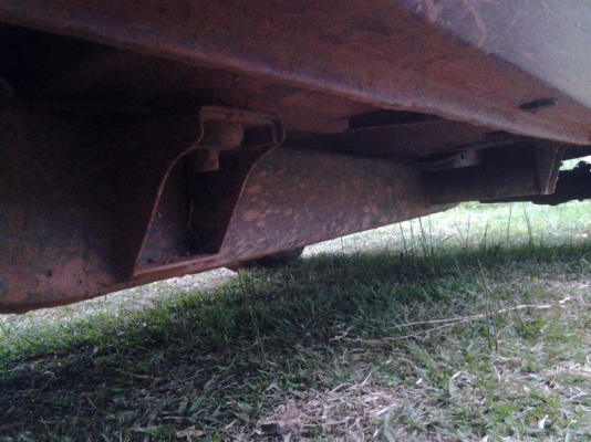 MAZDA น้อย ปี40 เบนซิน 5สปีด เครื่องดียอด คัชีสวย หัวพื้นไม่มีผุ รถได้เดิมสวยดี