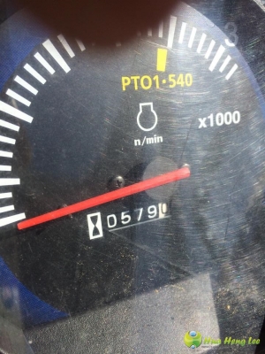 รถแทรกเตอร์