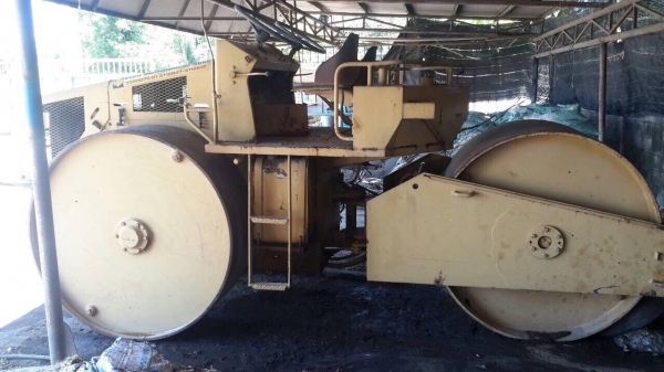 ขายรถบด 3 ล้อเหล็ก Sakai R2