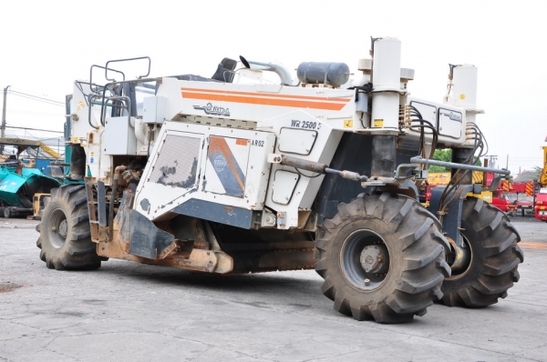 WIRTGEN WR2500 Y2002 WIRTGEN WR2500 Y2002