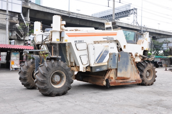 WIRTGEN WR2500 Y2002 WIRTGEN WR2500 Y2002