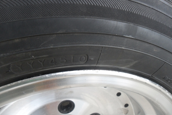 ล้ออะไหล่ ขอบ 14 6 รู พร้อมยาง สวยๆ 1 ล้อ ราคา 1250 บาท