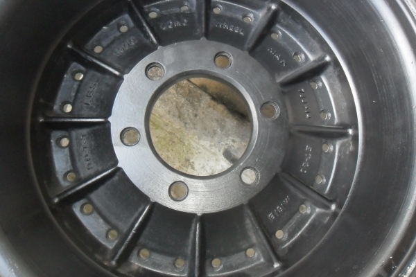 ล้ออะไหล่ ขอบ 14 6 รู พร้อมยาง สวยๆ 1 ล้อ ราคา 1250 บาท